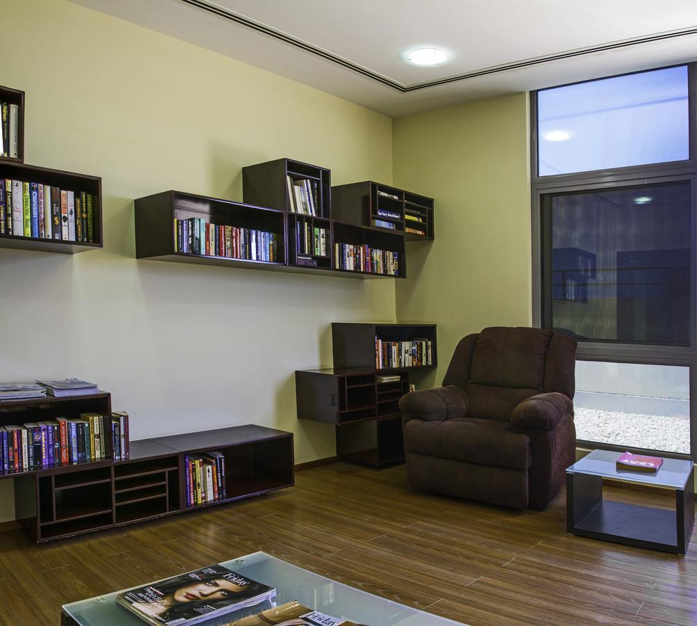 Almoayyed Suites Manama Exteriör bild